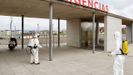  Trabajos de desinfección este lunes en la zona de Urgencias del Hospital Universitario Central de Asturias (HUCA