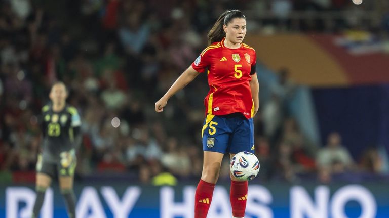 Pecas quiere su gran noche con España
