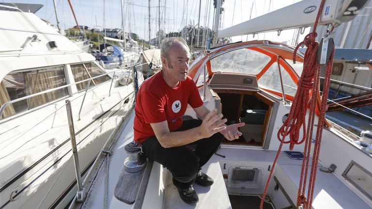 El navegante australiano que descubrió en A Illa el principio y el fin del mundo