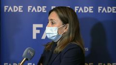 La presidenta de la Federacin Asturiana de Empresarios (FADE), Mara Calvo, hace declaraciones a los periodistas momentos antes de participar en una jornada sobre financiacin de empresas este jueves en Gijn