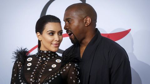 La primera aparición pública de Kim Kardashian y Kanye West después de haber sido padres por segunda vez coincidió con el día de la primera aparición como mujer del padrastro de Kim, Bruce Jenner, en la portada de «Vanity Fair».