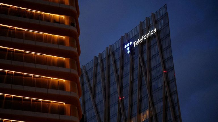 Telefónica eleva a 5.692 los afectados por el ERE