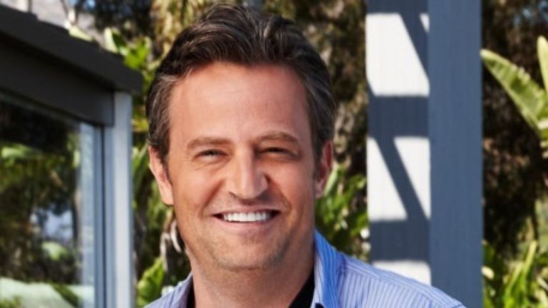El médico acusado de suministrar ketamina al actor Matthew Perry se declara culpable