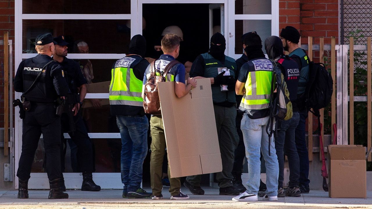 Seis Detenidos En Una Operación En Barcelona Contra El Tráfico De Marihuana