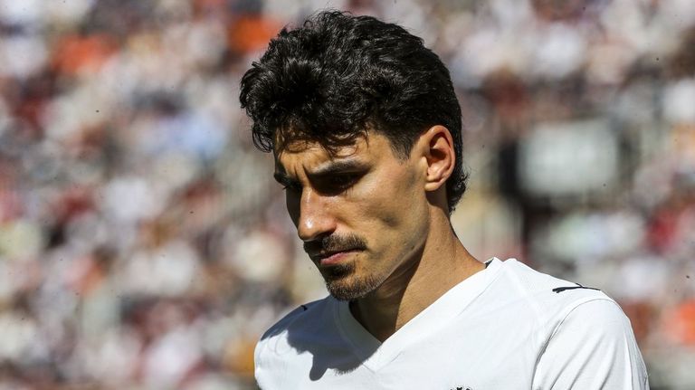La irrupción de Almeida abre el abanico de los mediocentros del Celta