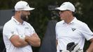Rahm, defensor del PGA Tour, y Mickelson, abanderado del LIV, ayer
