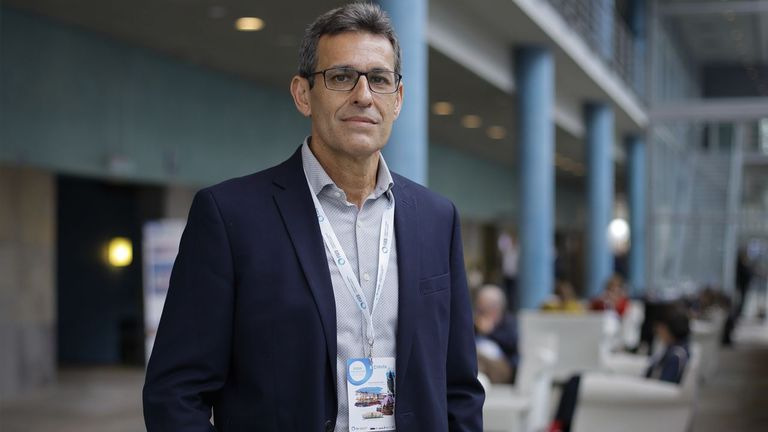 El biólogo molecular Juan Domínguez-Bendala, ayer en A Coruña.