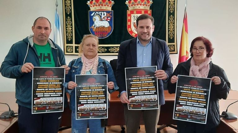 Viascón celebra la Feira de Abril en pleno junio y con un concurso de toro mecánico