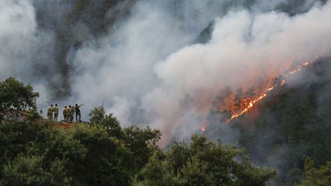 Incendio forestal en el monte de Santa Marta, en Ourense, en septiembre del 2022