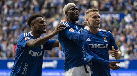 Hassan y Alemao celebran con Sibo el primer gol al Tenerife