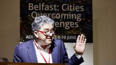 El alcalde de Pontevedra, Miguel Anxo Fernández Lores, durante su intervención en un congreso sobre urbanismo, en Belfast