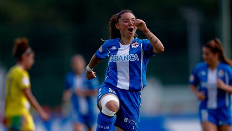 Ainhoa ​​​​Marín celebrates his goal