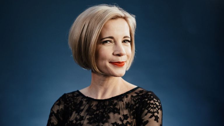 Lucy Worsley, historiadora: «En la Edad Media nadie quería estar solo; compartían cama con desconocidos»