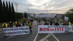La protesta de los trabajadores de Repsol, en fotos