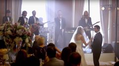 La banda californiana Maroon 5 en la boda de una pareja de fans