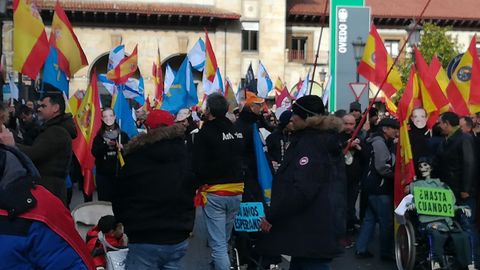 Manifestacin convocada por la asociacin Jusapol por la equiparacin salarial de los policas