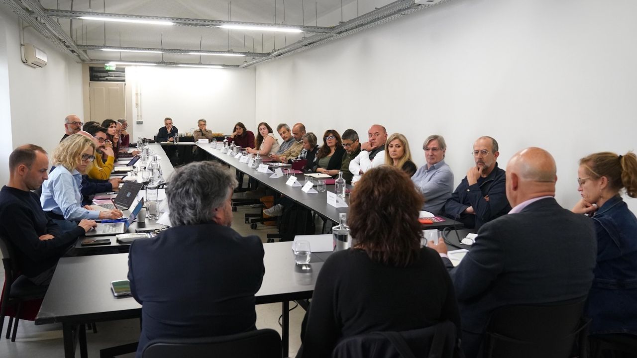 El estreno del corto O So�o de Viveiro llen� el teatro Pastor D�az.La reuni�n tuvo lugar en Braga