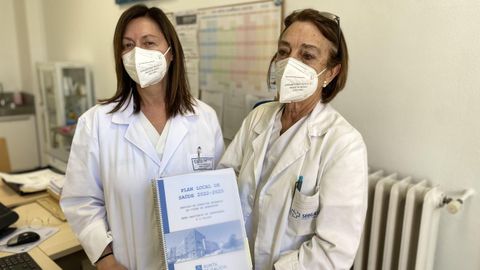 Coro Sánchez y Felisa García, jefa de servicio y coordinadora, respectivamente, del centro de salud Virxe Peregrina de Pontevedra