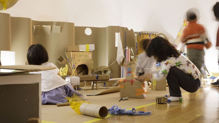 O Museo de Pontevedra impulsa un programa para facilitar o acceso á cultura a familias con nenos con autismo