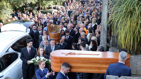 El multitudinario entierro de las dos víctimas del atropello en Vilaboa