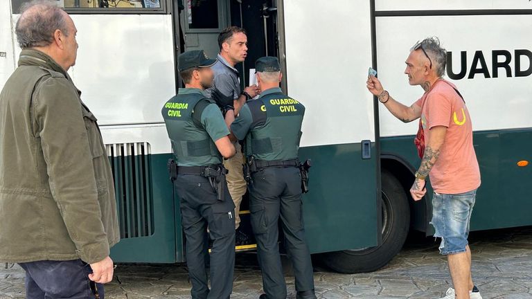 Muere en los calabozos uno de los detenidos en la redada realizada en Noia