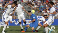 Hugo Fraile cae entre Arribas, Javi Fern�ndez, Jimmy y Diegui