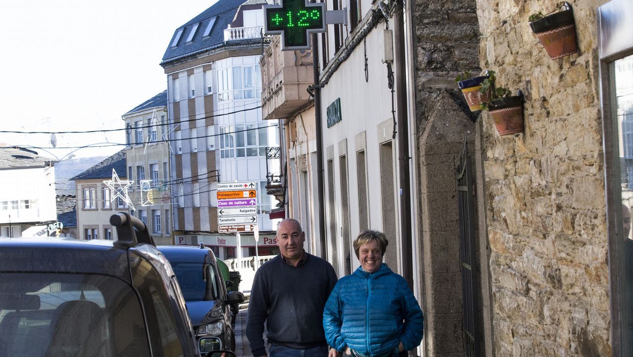 Paisajes en el coraz�n de la Ribeira Sacra.El fr�o nocturno convierte las ventanas de cristal en obras de arte al amanecer