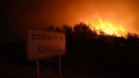 JULIO. El gran incendio del verano afect a Ombra y Vilardevs