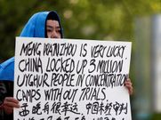 Mujer denuncia la situacin de los iugures en Xinjiang, China