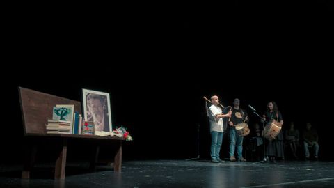 Homenaxe a Darío Xohán Cabana un ano despois da súa morte.