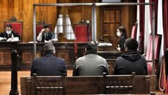 Los tres acusados, durante el juicio en la Audiencia provincial