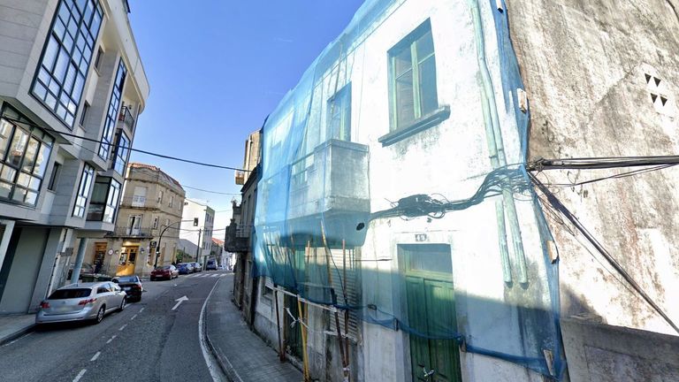 El Ayuntamiento de Vigo demolerá urgentemente un edificio en ruinas que amenaza con derrumbarse