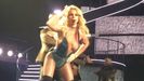 Nuevo descuido de Britney Spears en mitad de una actuación