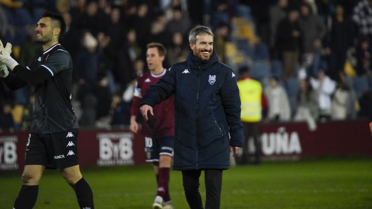 Rubén Domínguez, entrenador del Pontevedra: «Si queremos soñar, la ciudad tiene que responder como hoy»