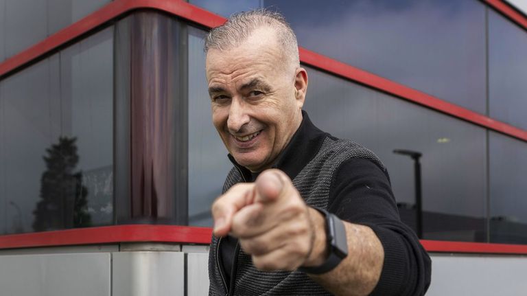 Alberto Comesaña: «Semen Up era de colegio de monjas al lado del reguetón que hoy se escucha en la radio»