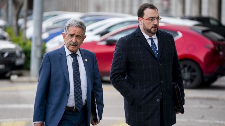 Barbón sale en defensa de Revilla tras su polémica por la autonomía de León: «Sabe bien lo que dice»
