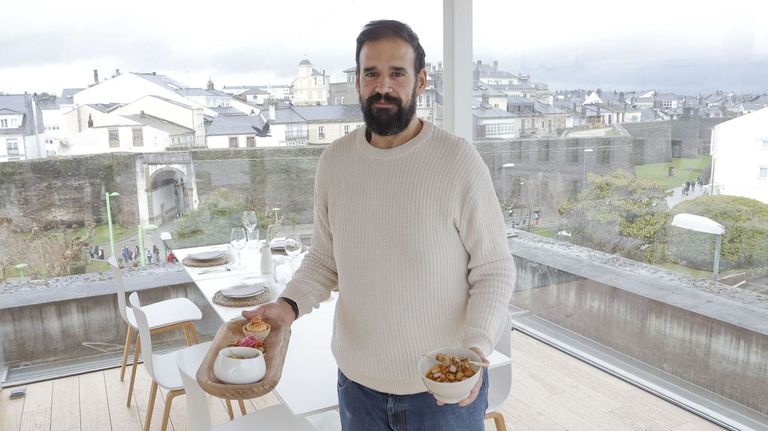 El restaurante de Lugo que reinterpreta el plato estrella de la ciudad: de las fabas con pulpo al pulpo viajado