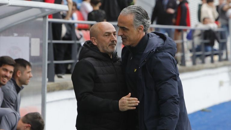 Pablo López saludó a Juan Sabas en el partido ante el Zamora CF