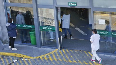 Entrada del servicio de Urgencias del Hospital Montecelo, en Pontevedra