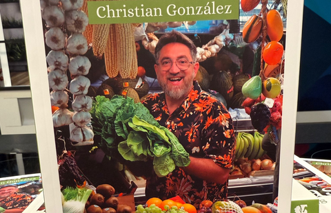 El cocinero televisivo,�Christian Gonz�lez,� publica su segundo libro, �Asturias de mis sabores�