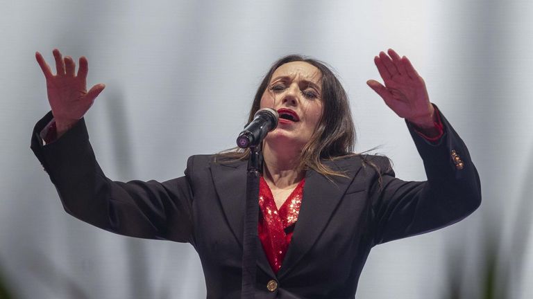 Luz Casal agota las entradas para su esperado regreso a A Coruña con la gira «Me voy a permitir»