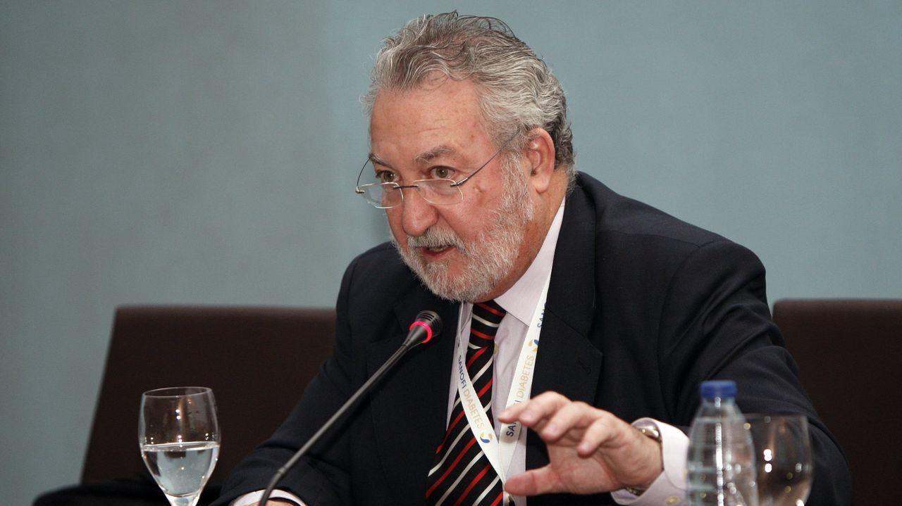 Bernat Soria, exministro de Salud, durante un evento celebrado en Vigo.