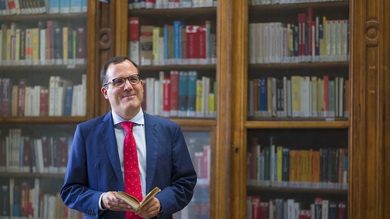 Carlos Espaliú, catedrático de Relaciones Internacionales: «El nuevo orden mundial comenzó cuando Rusia invadió Ucrania»
