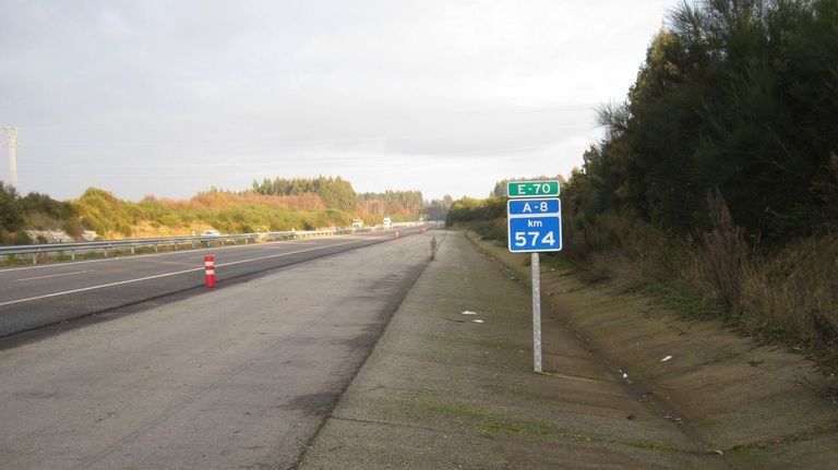 El terreno del área de servicio prevista en Vilalba está situado junto al kilómetro 574