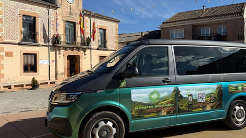 CORAVAN,��la furgoneta que recorrer� todo el pa�s durante 2025 para animar a los vecinos de los pueblos a que se apunten