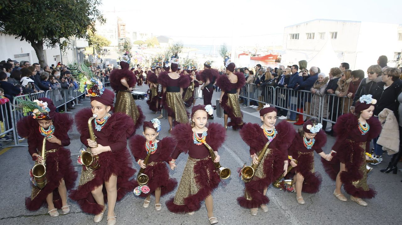 Ins Rey presenta el programa del Antroido de A Corua 2022.Participantes de todas las edades, en el desfile de Carnaval de Foz antes de la pandemia