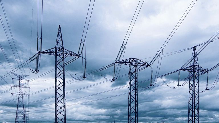 El refuerzo tras el apagón incrementa más de un tercio en noviembre los costes del sistema eléctrico