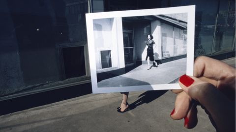 Imagen de Guy Bourdin de la exposicin Proyecto Polaroid: En la interseccin del arte y la tecnologa.