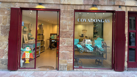 Vista de la tienda �Covadongas�, en Oviedo