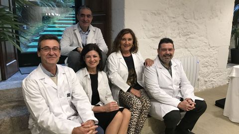 Parte del equipo del Clínico de Santiago y del centro de salud de A Estrada que coordinó el estudio